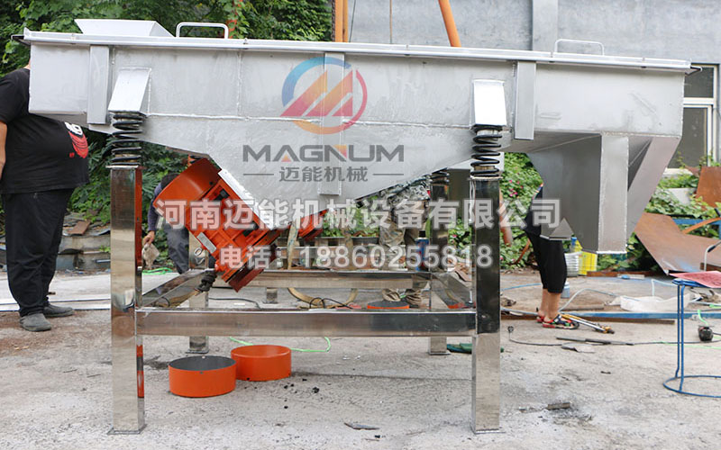 直線篩使用時揚(yáng)塵處理措施您知道嗎？